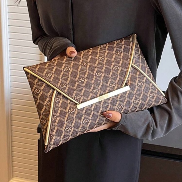 Woman's luxury handmade purse/clutch wallet follow and book mark bag show - Picture 5 of 5